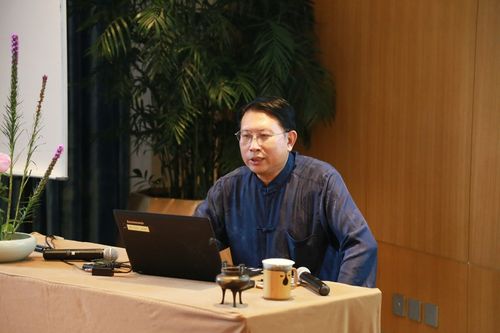 不为良相，愿为良医——公开课背后的信息视野与人文启示